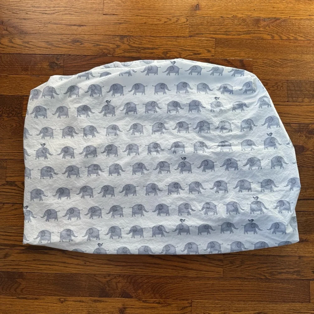 Pottery Barn Kids 100%‎ Organic Cotton Gray Elephant Fitted Crib Sheet
